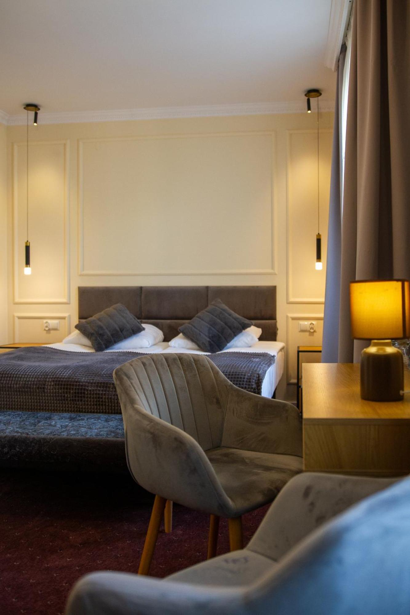 Hotel Maria Helena Szczawno-Zdroj Extérieur photo